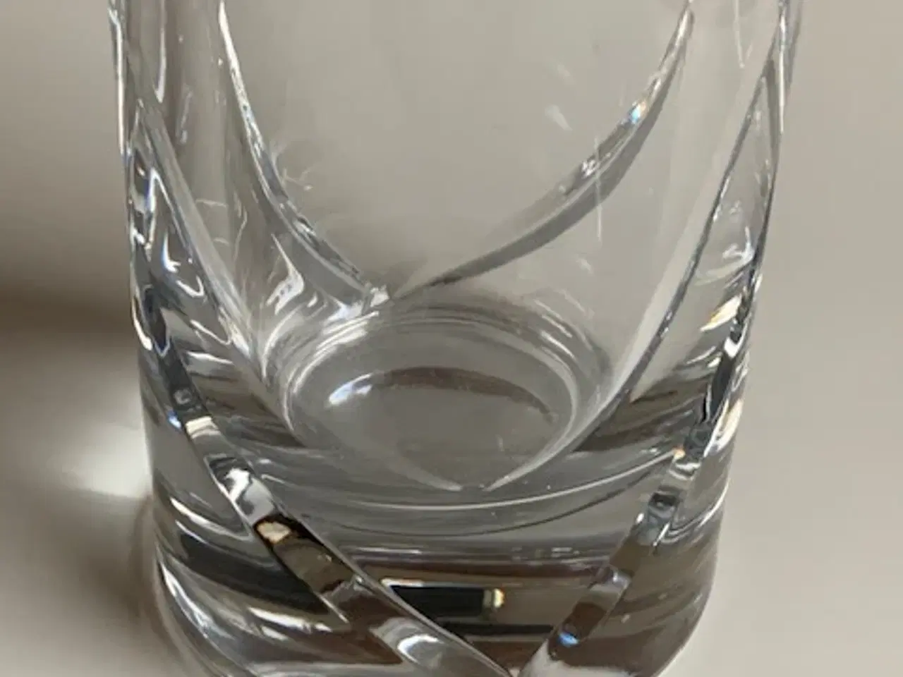 Billede 5 - Vase i krystalglas - høj og slank