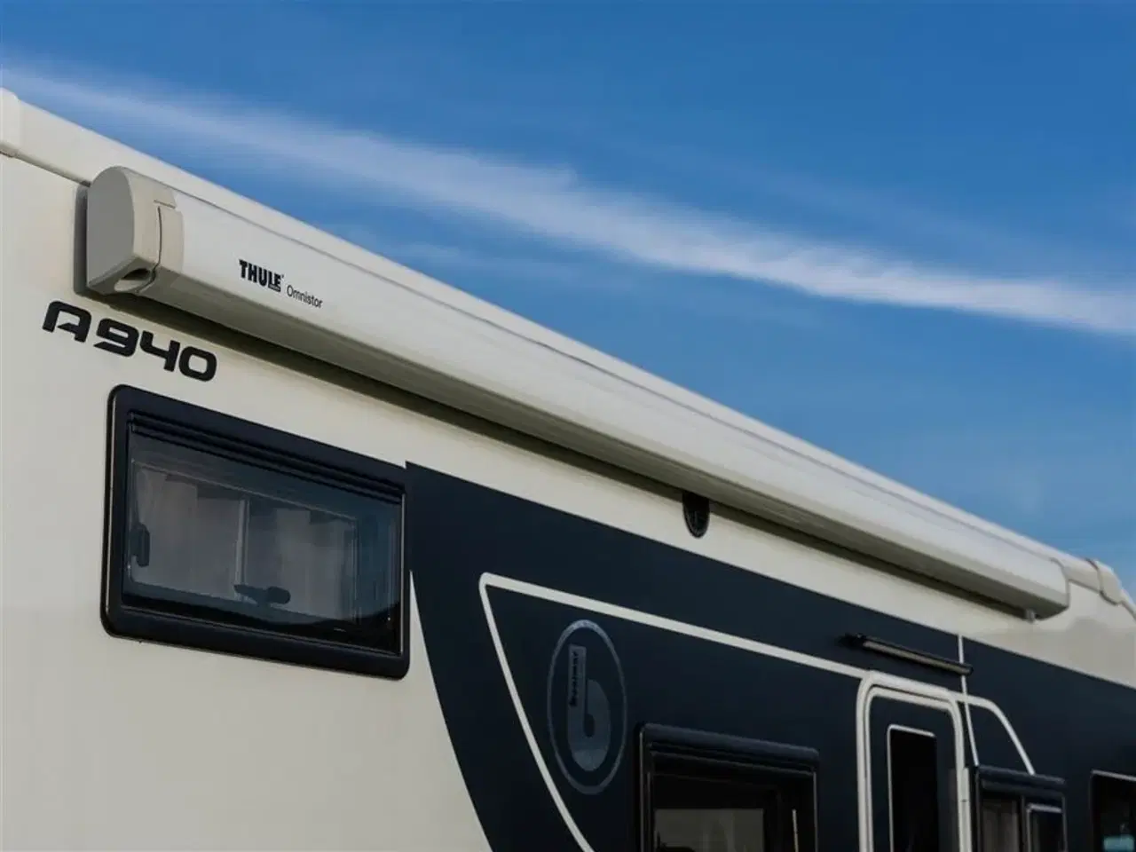 Billede 20 - 2021 - Benimar Amphitryon 940   Super fin Helintegreret Camper