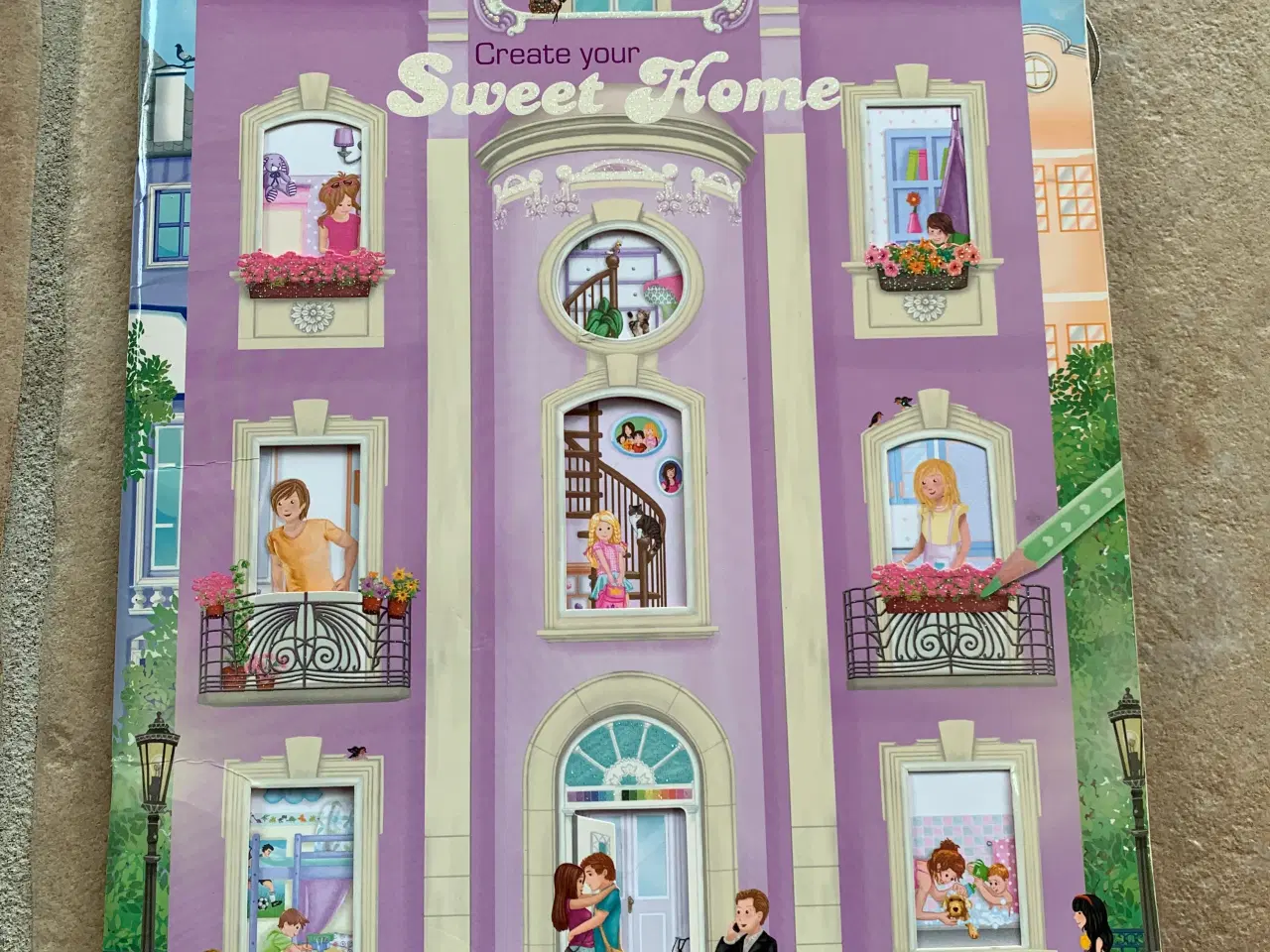 Billede 1 - Create your Sweet Home aktivitsbog