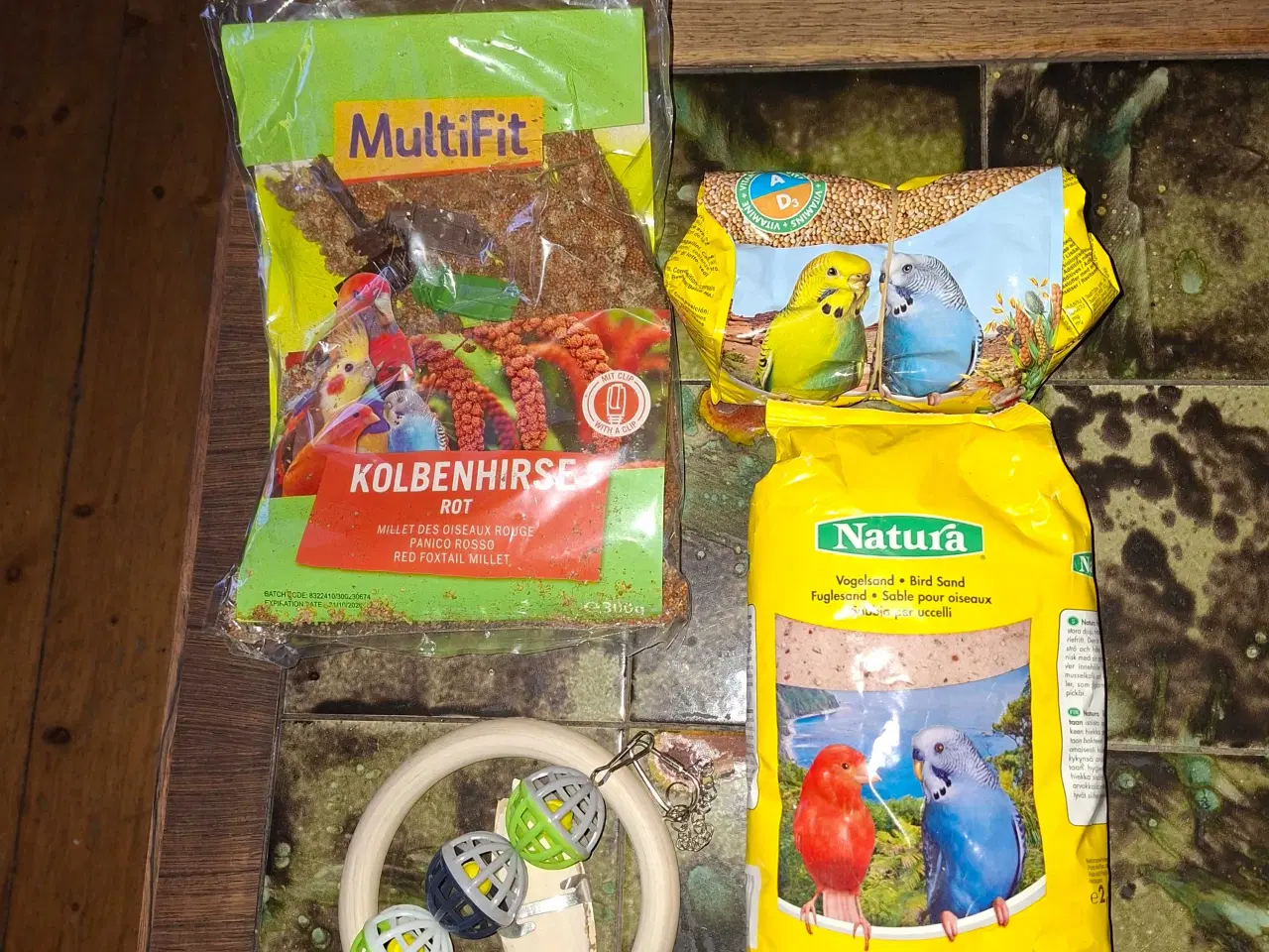 Billede 1 - Foder og sand til undulater 