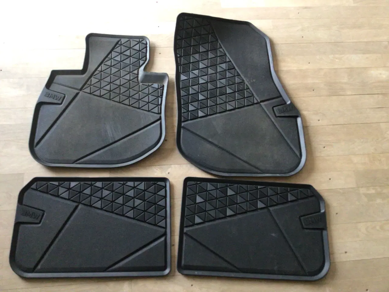 Billede 1 - Gummimåtter BMW IX1