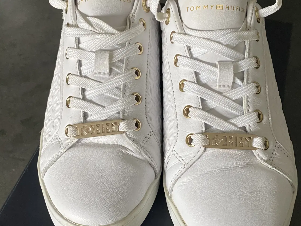 Billede 10 - Super fede sneakers med guld detaljer😍🤗