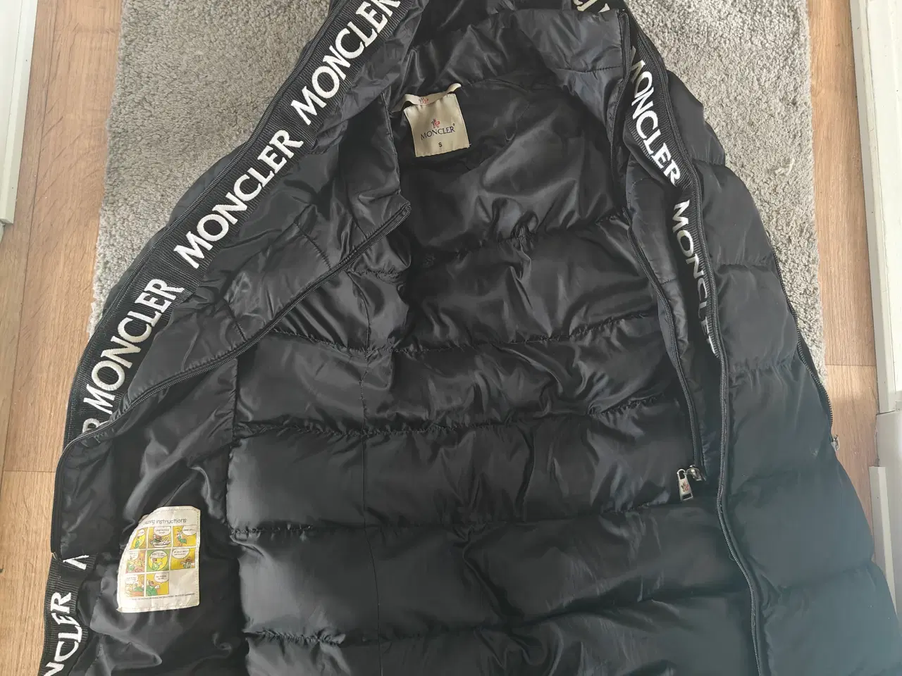 Billede 2 - Moncler vinterjakke 