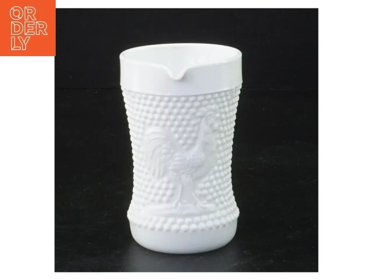 Billede 4 - Hvid presset opaline mælkeglas kande med høne relief prægning (str. 10 x 9 x 6 cm)