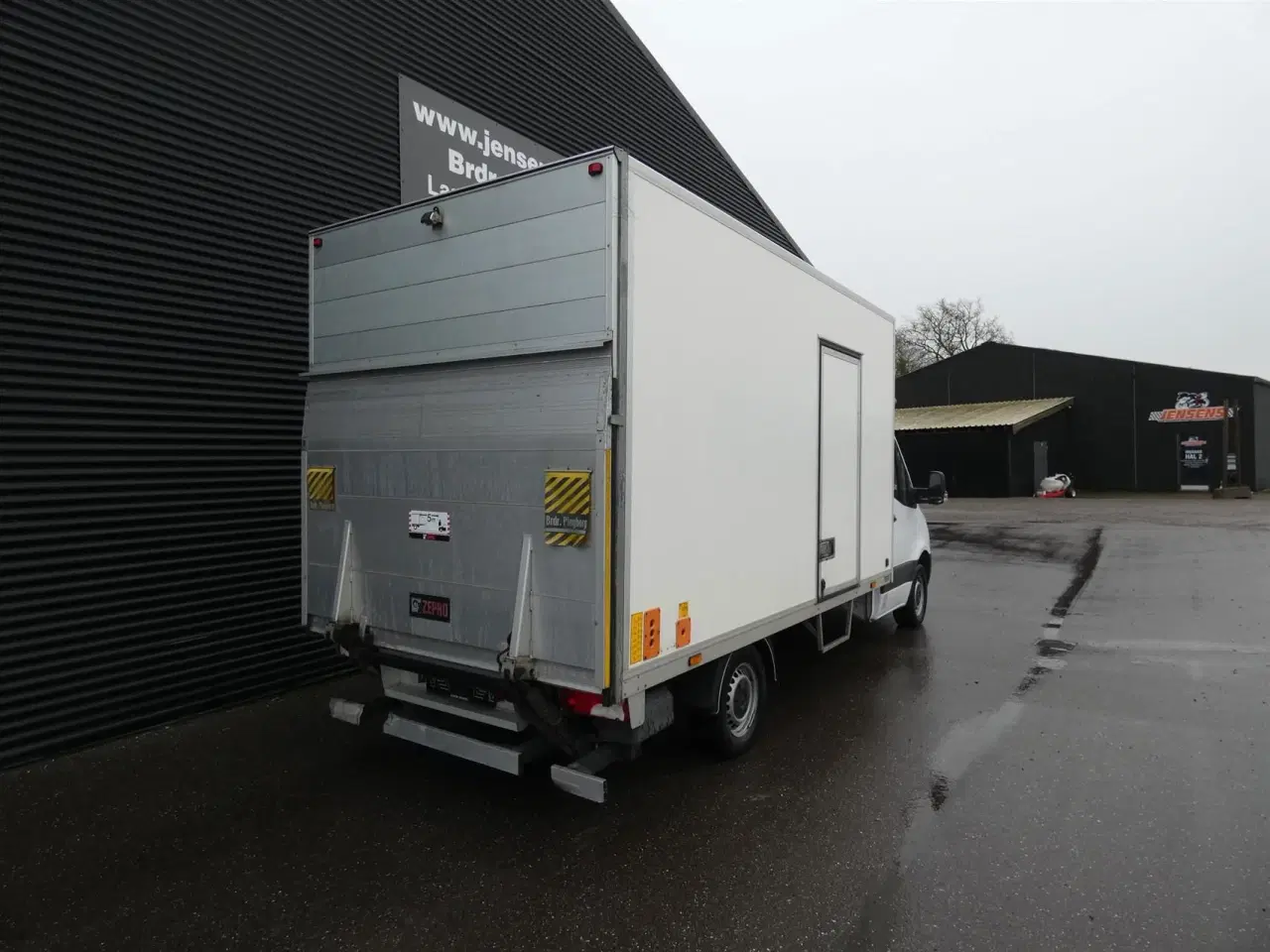 Billede 5 - Mercedes-Benz Sprinter 317 2,0 CDI Alu.kasse m/lift RWD 9G-Tronic 170HK Ladv./Chas. Aut.