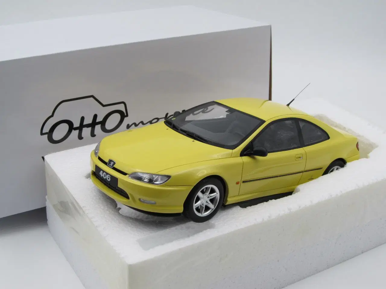 Billede 1 - 1997 Peugeot 406 V6 Coupe 1:18  