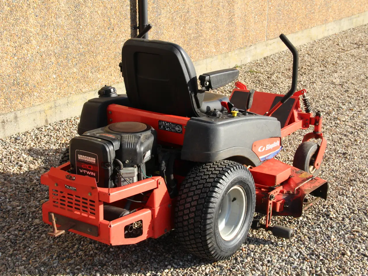 Billede 5 - Simplicity Plæneklipper kun kørt 725 timer