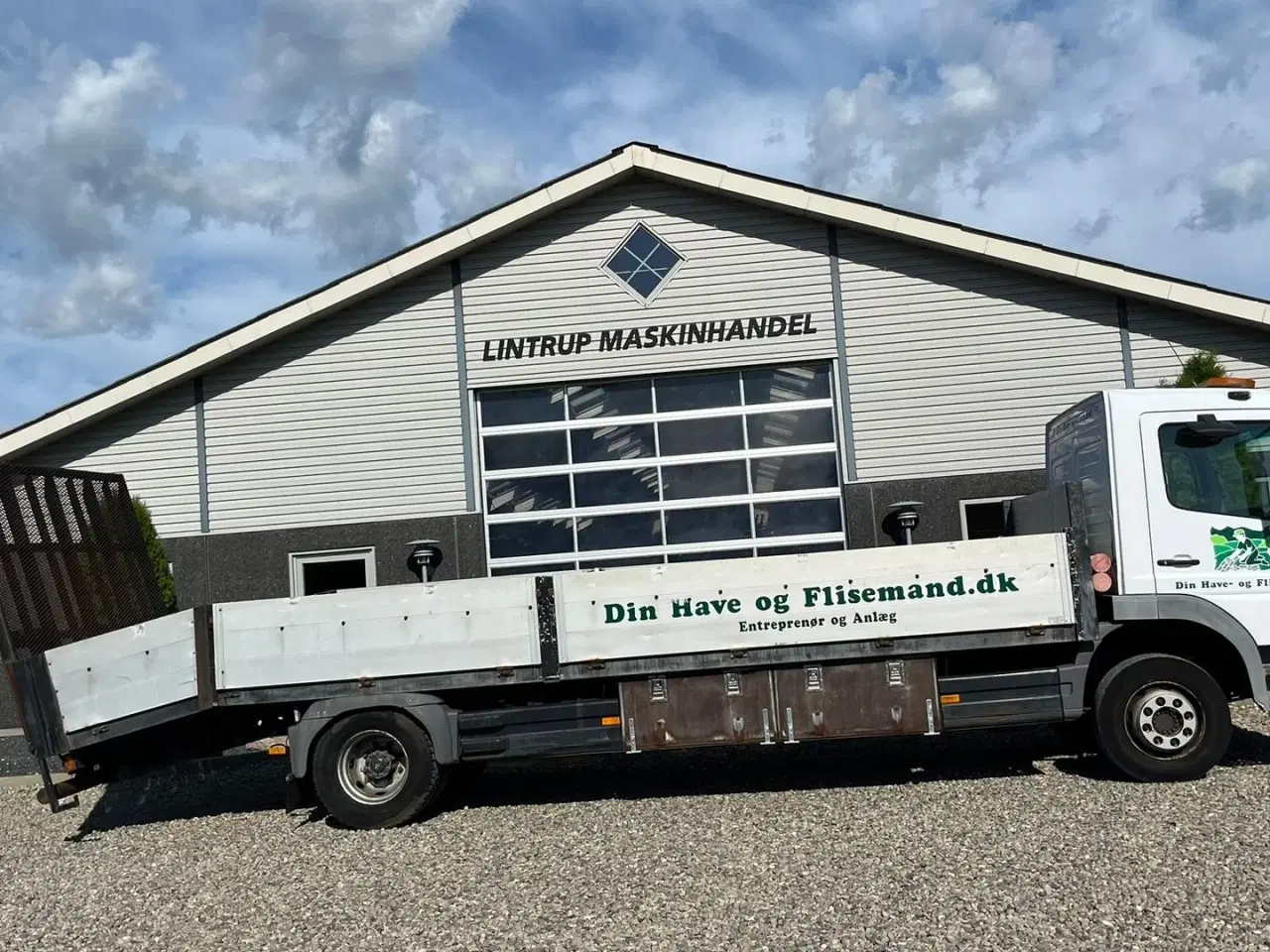 Billede 18 - Mercedes Atego  Knæklad 7.5m, med rampe i fuld brede i bag.