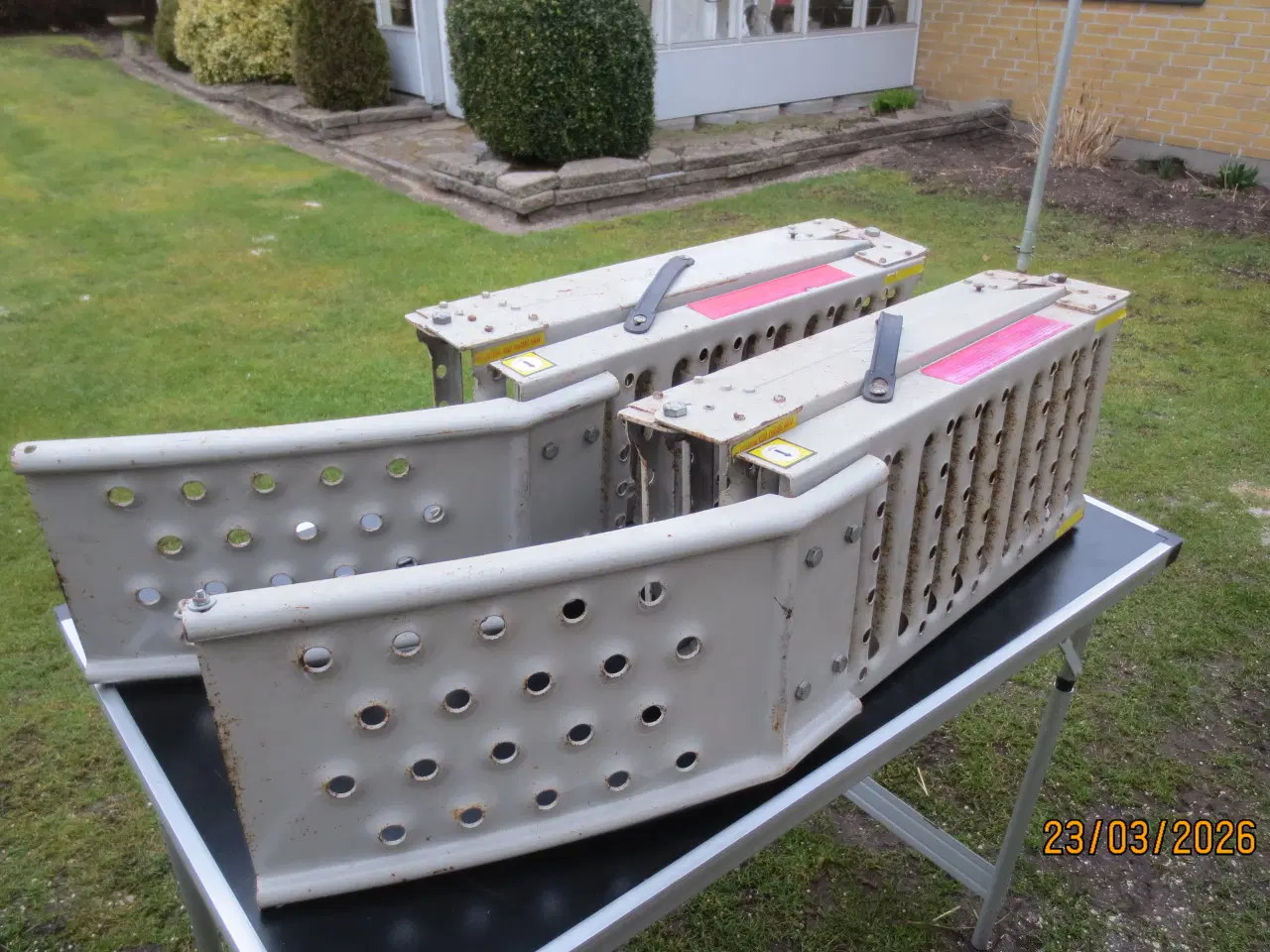 Billede 1 - 1 par Foldbare Slidsker/Ramper