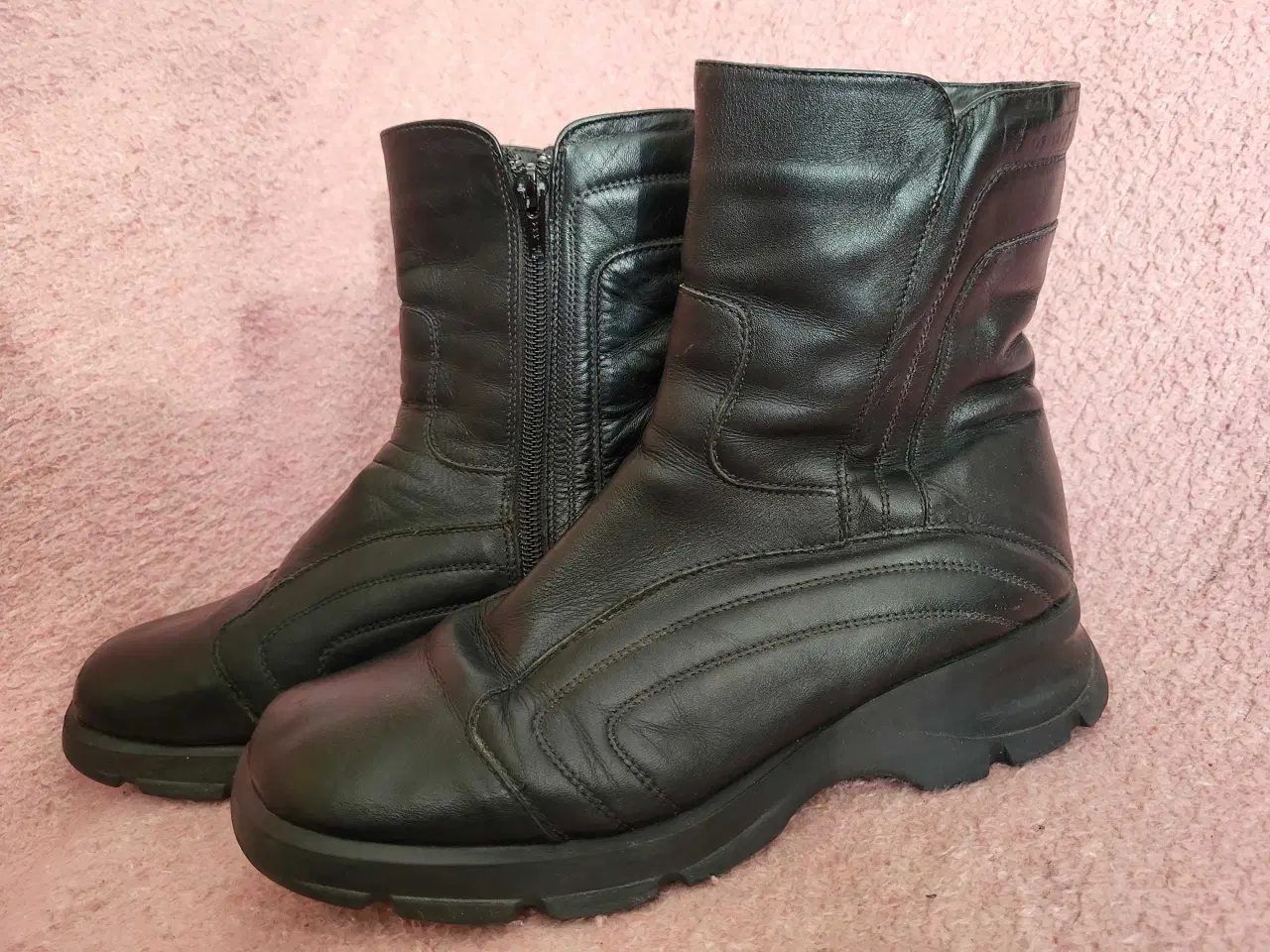 Billede 3 - Funky læder ankelstøvler, næsten som nye