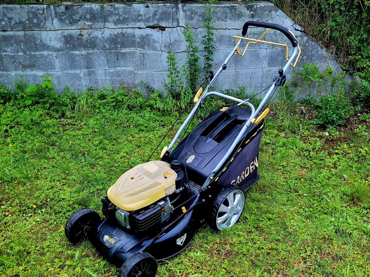 Billede 1 - Garden DYMIP70FE plæneklipper