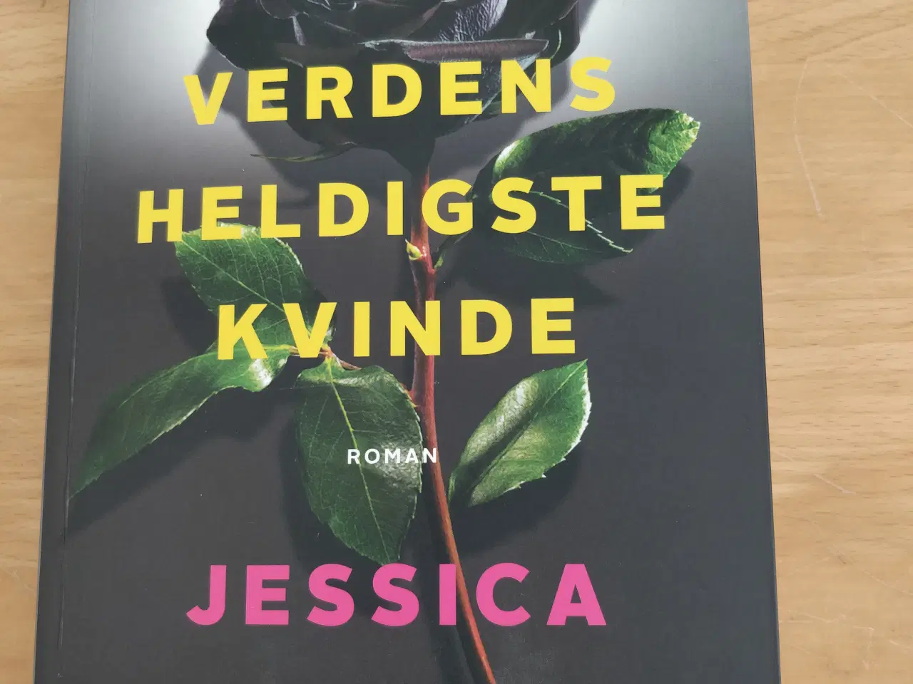 Billede 1 - Verdens heldigste kvinde, Jessica Knoll