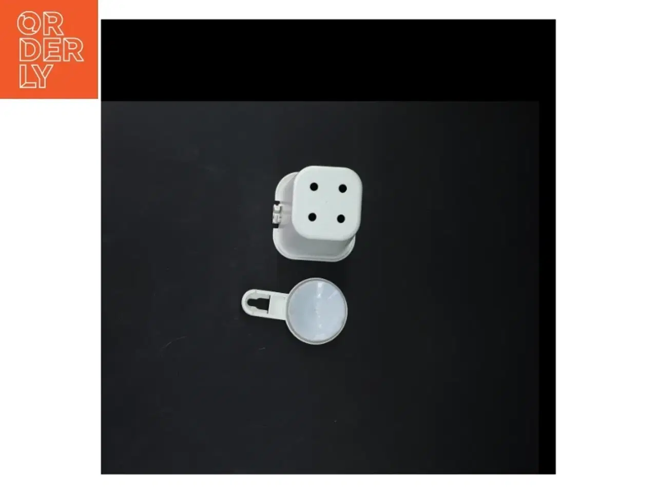 Billede 3 - hvid fra IKEA (str. 11 x 8 cm. og. 10 cm)