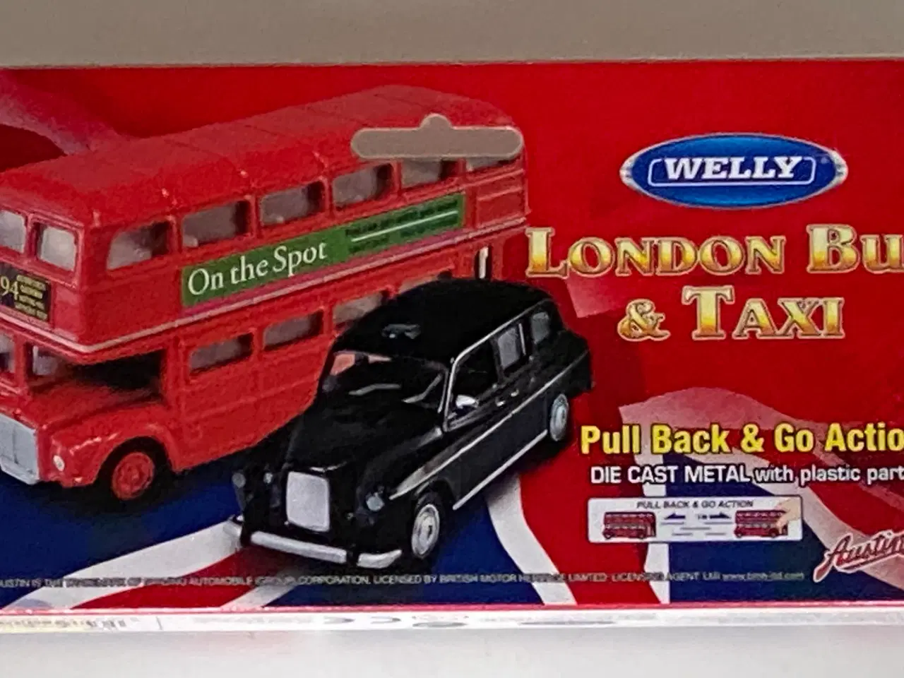 Billede 2 - Ny London sort Taxi og ny rød dobbelt Bus kr. 60,-