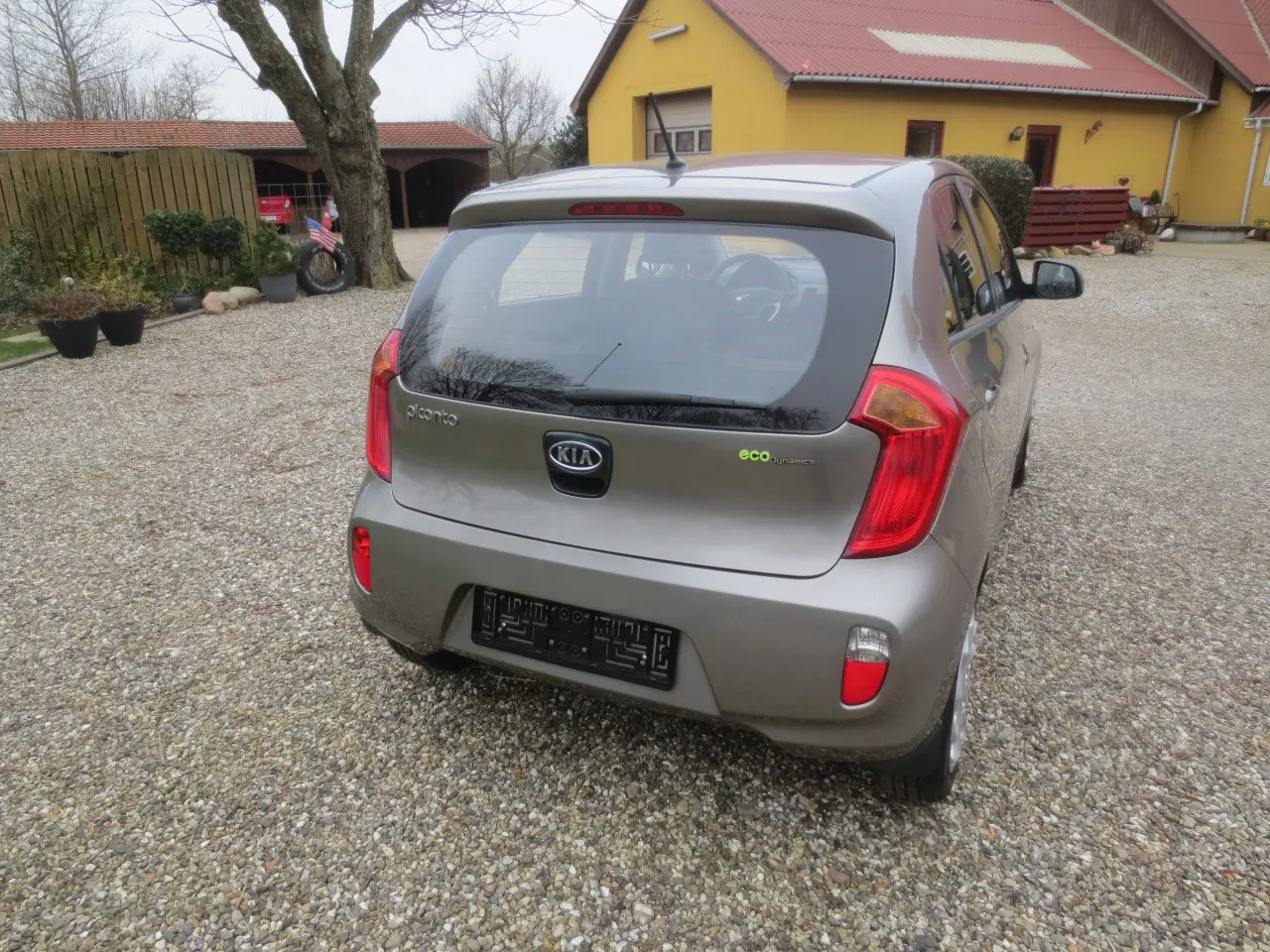 Billede 7 - Kia Picanto 1.0 i År 2013. Nysynet. 