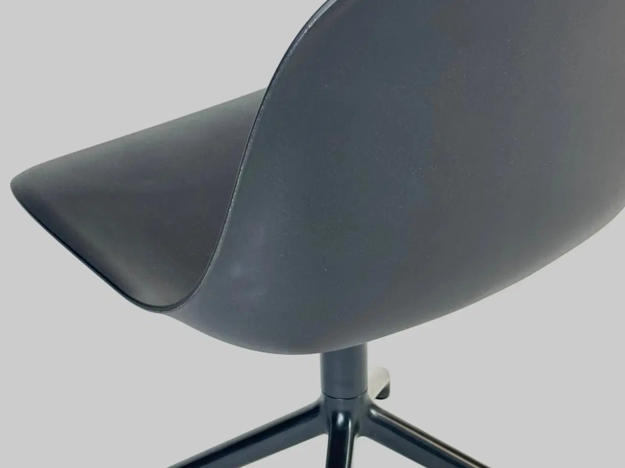 Billede 6 - Muuto Fiber Side Chair – Antracitgrå
