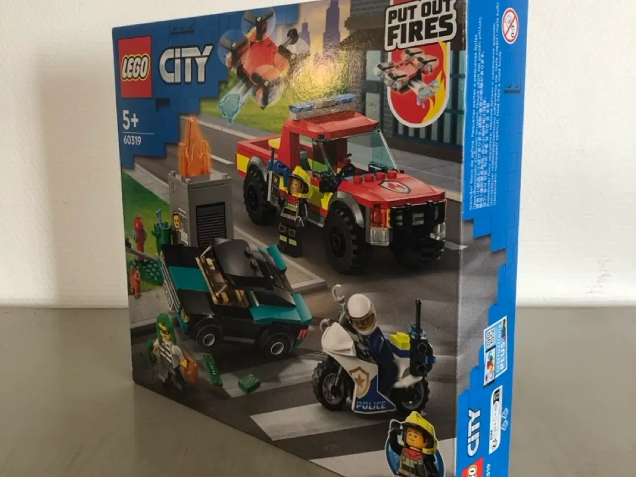 Billede 5 - LEGO City 60319 Fire Rescue & Police Chase uåbnet