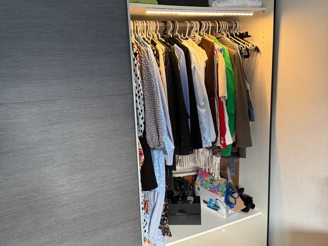 Billede 4 - Garderobeskab fra Swiss