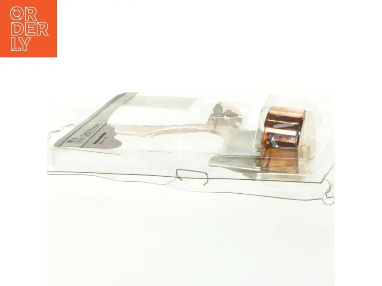 Billede 4 - Dukkehus udstyr fra Doll House (str. 7x1,5 cm)