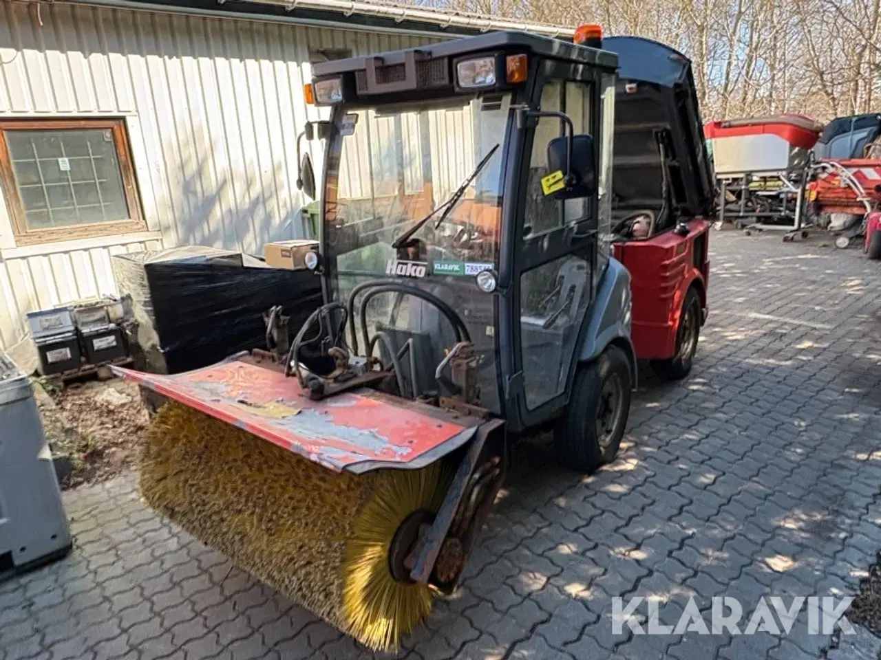 Billede 1 - Redskabsbærer Hako Citymaster 1200 med fejesug