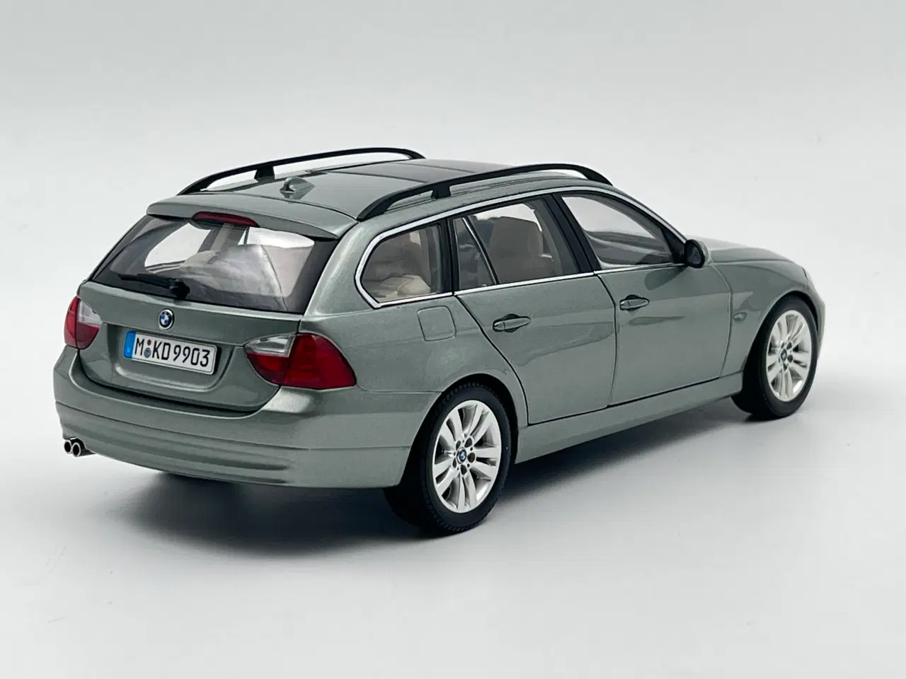 Billede 3 - 2005 BMW 330i Touring E91 - KYOSHO - 1:18