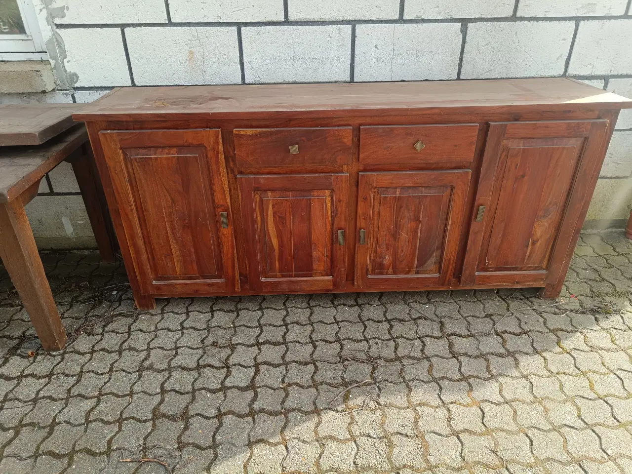 Billede 1 - Dækketøjs skab/købmandsdisk. Først til mølle.