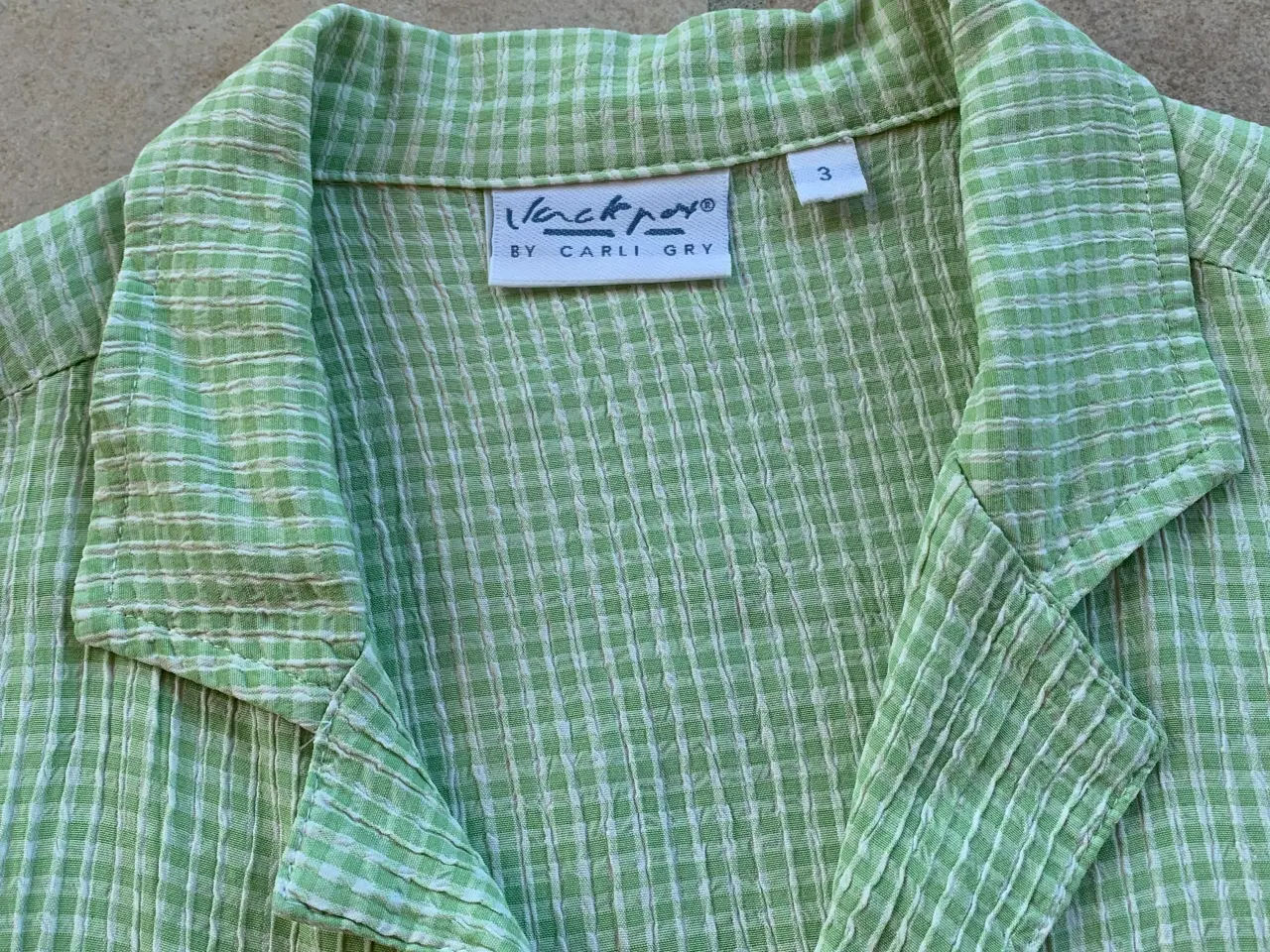 Billede 2 - Jackpot top i str. 3