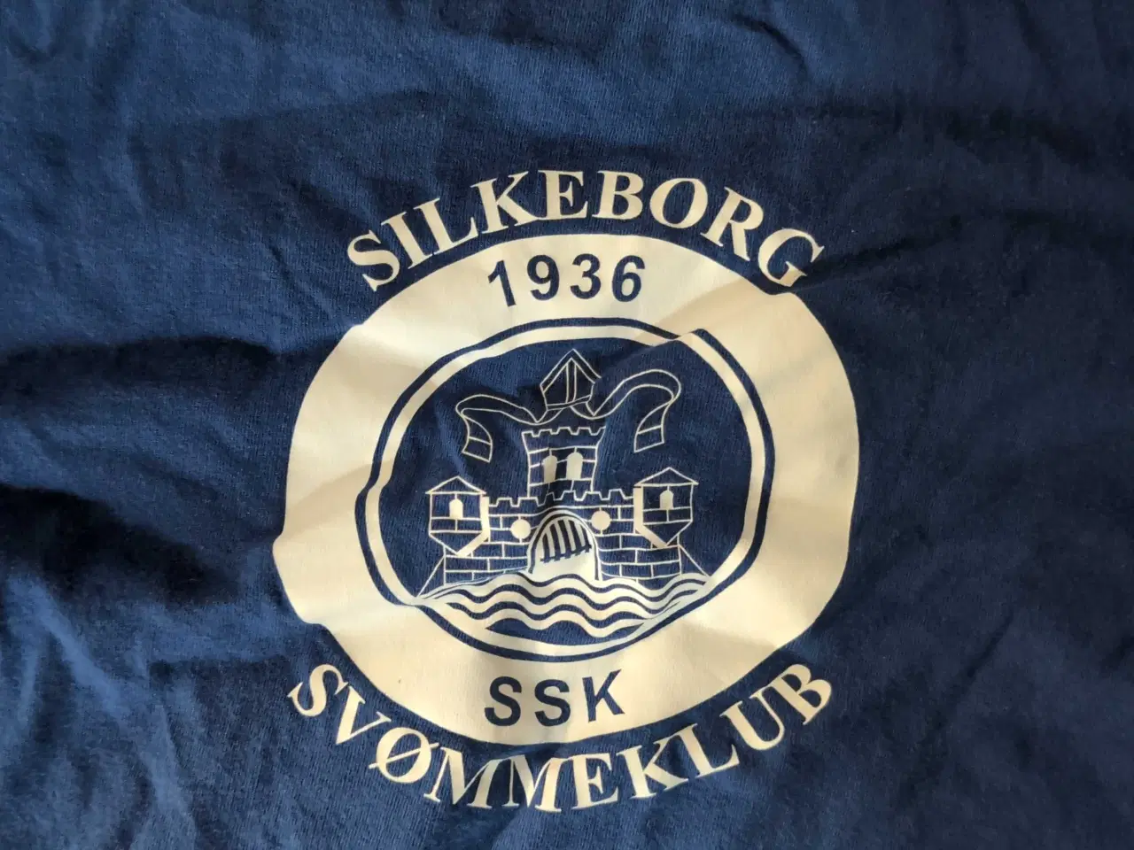 Billede 4 - Clique blå t-shirt, størrelse 130/140