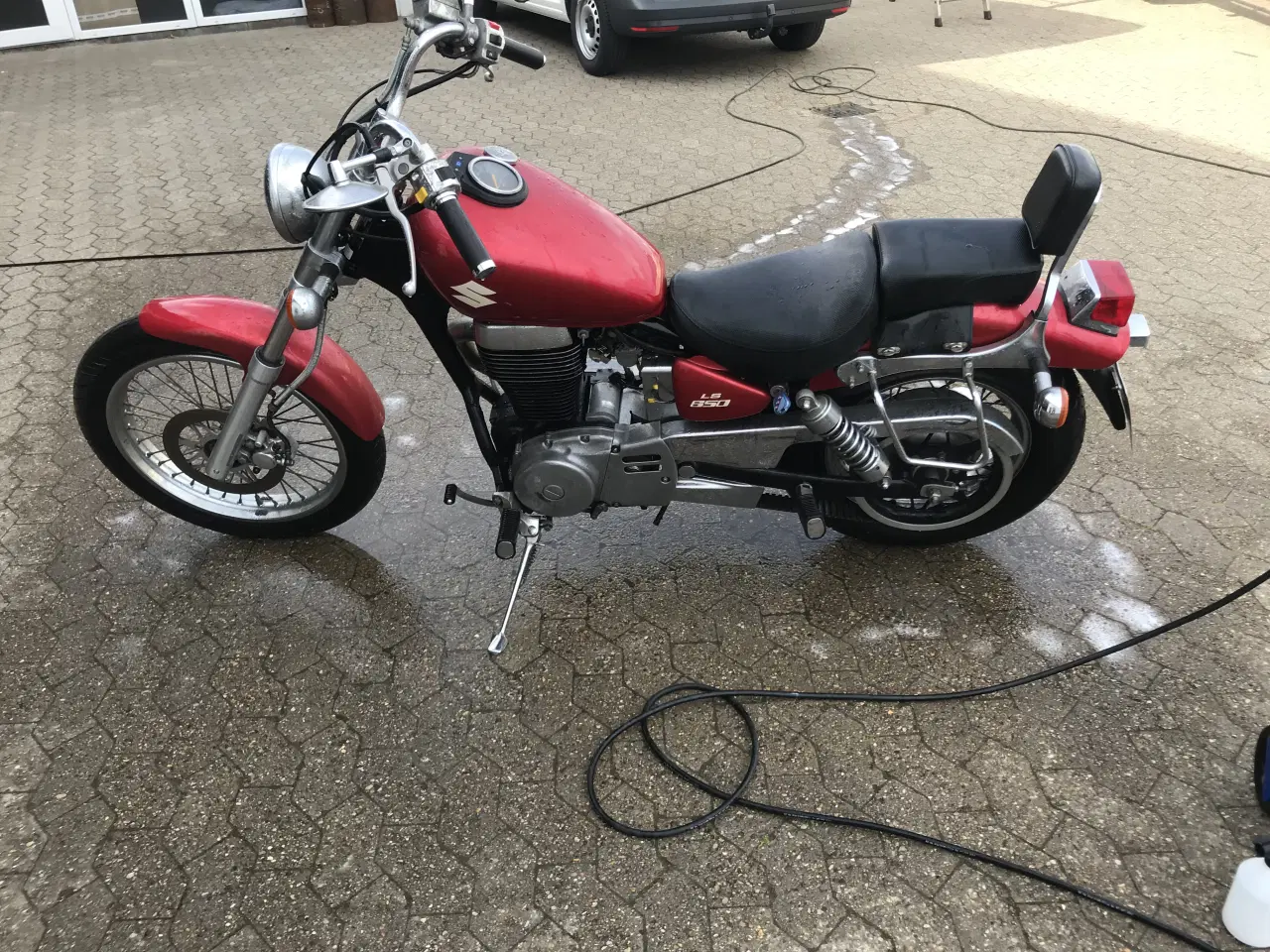 Billede 1 - fin suzuki ls 650 årgang 2004