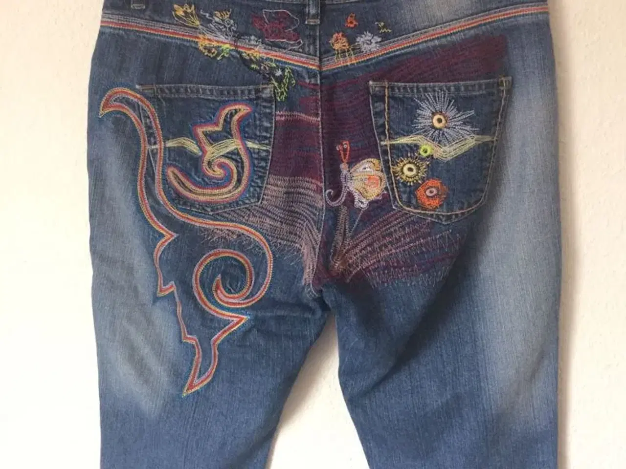 Billede 3 - 3/4 jeans med sygmønster