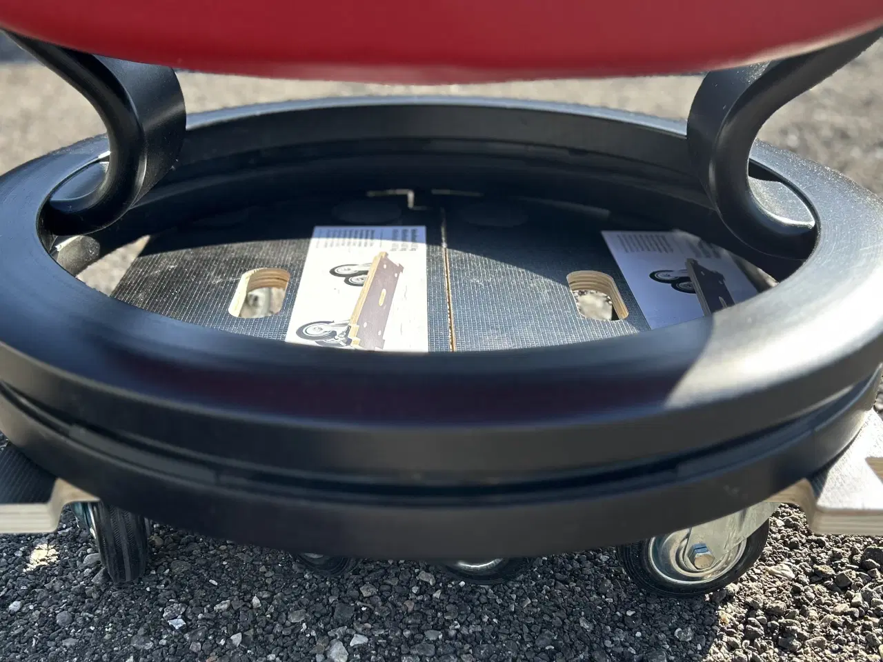 Billede 4 - Stressless, Rød Lænestol m. fodskammel, God stand