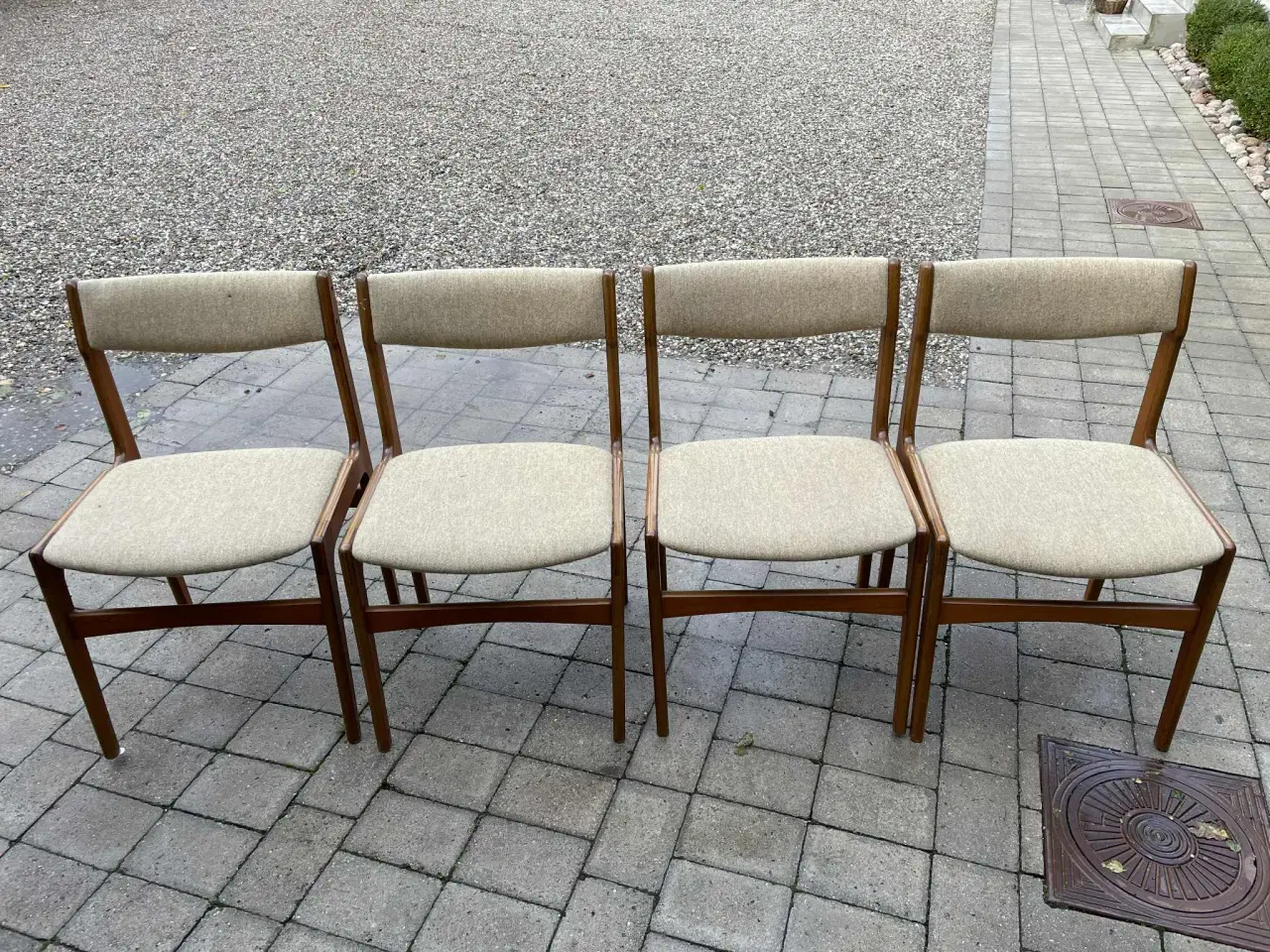 Billede 1 - 4 teaktræstole,,