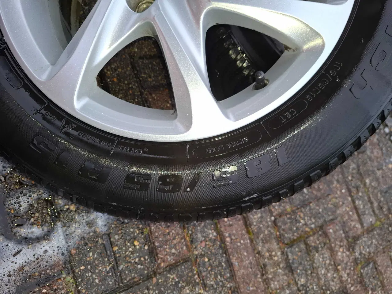 Billede 5 - Alufælge 185/65 R15 med dæk 