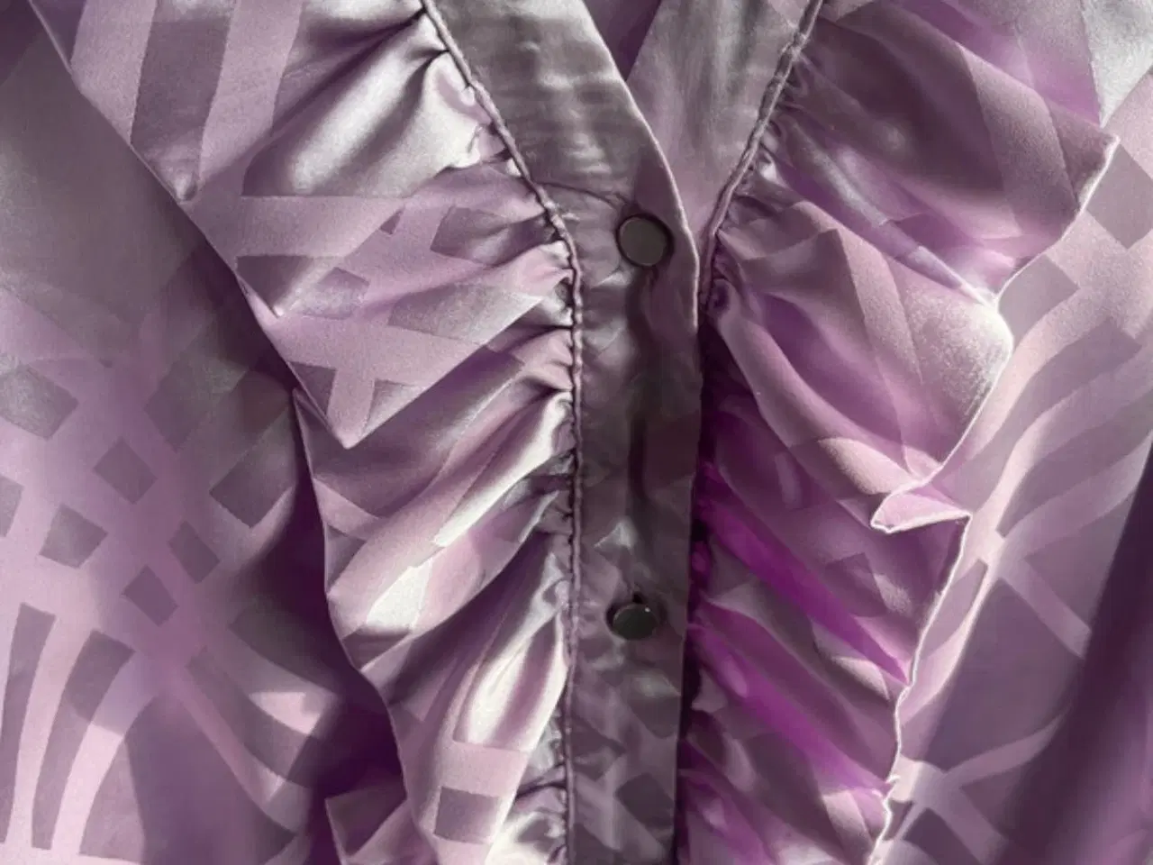 Billede 3 - Dejlig bluse