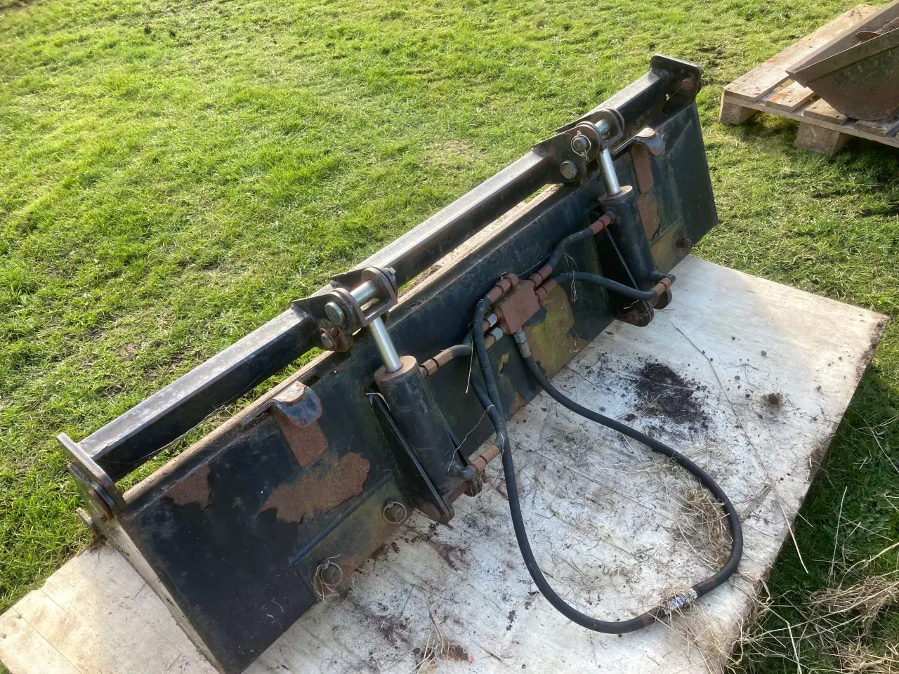 Billede 5 - Sød lille traktor