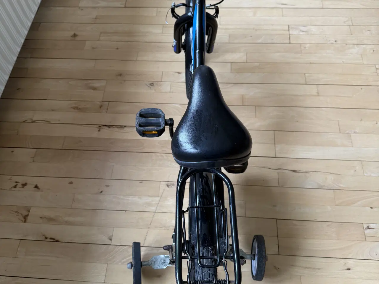 Billede 4 - 16perfekt drenge cykel fejler intet,med støttehjul