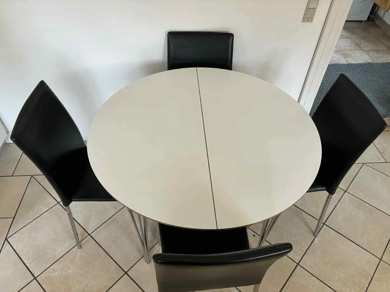 Billede 1 - Kvalitets Spisebord, Haslev