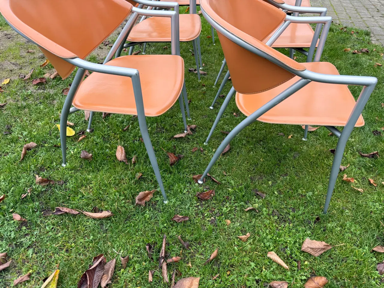 Billede 2 - 🇮🇹 Italienske Retro Spisebordsstole i Læder – Ca