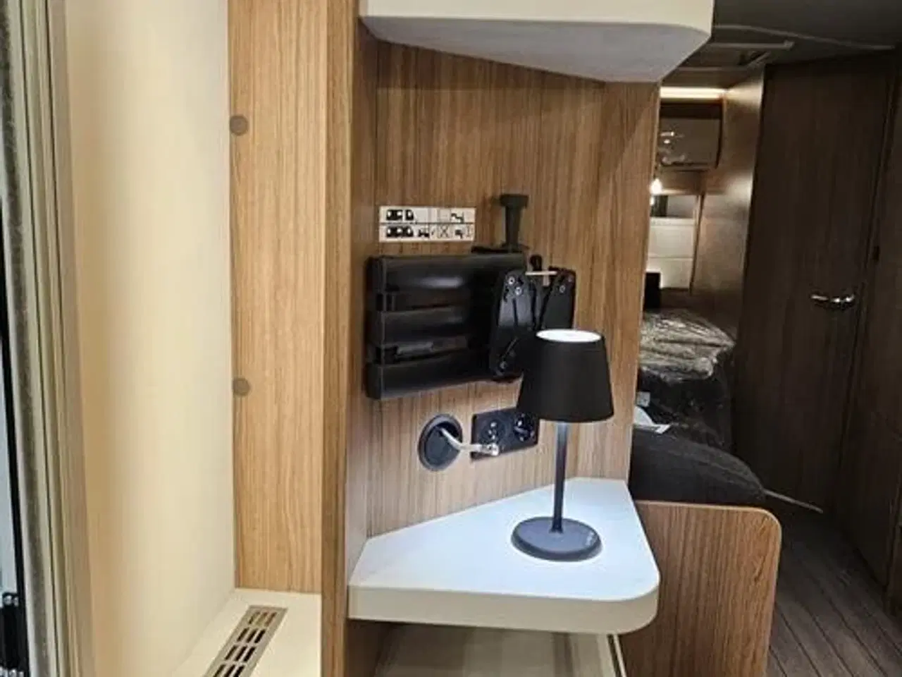 Billede 12 - Knaus SÜDWIND Scandinavian Selection 650 UDF - VINTERTILBUD Mover Kr: 1.- Spar 27.898