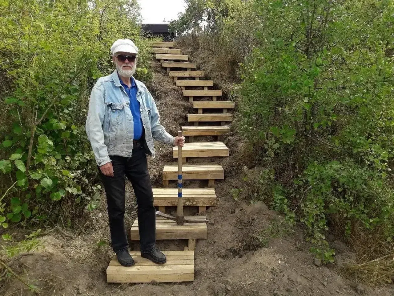 Billede 1 - Trappe, egetræ - hele DK