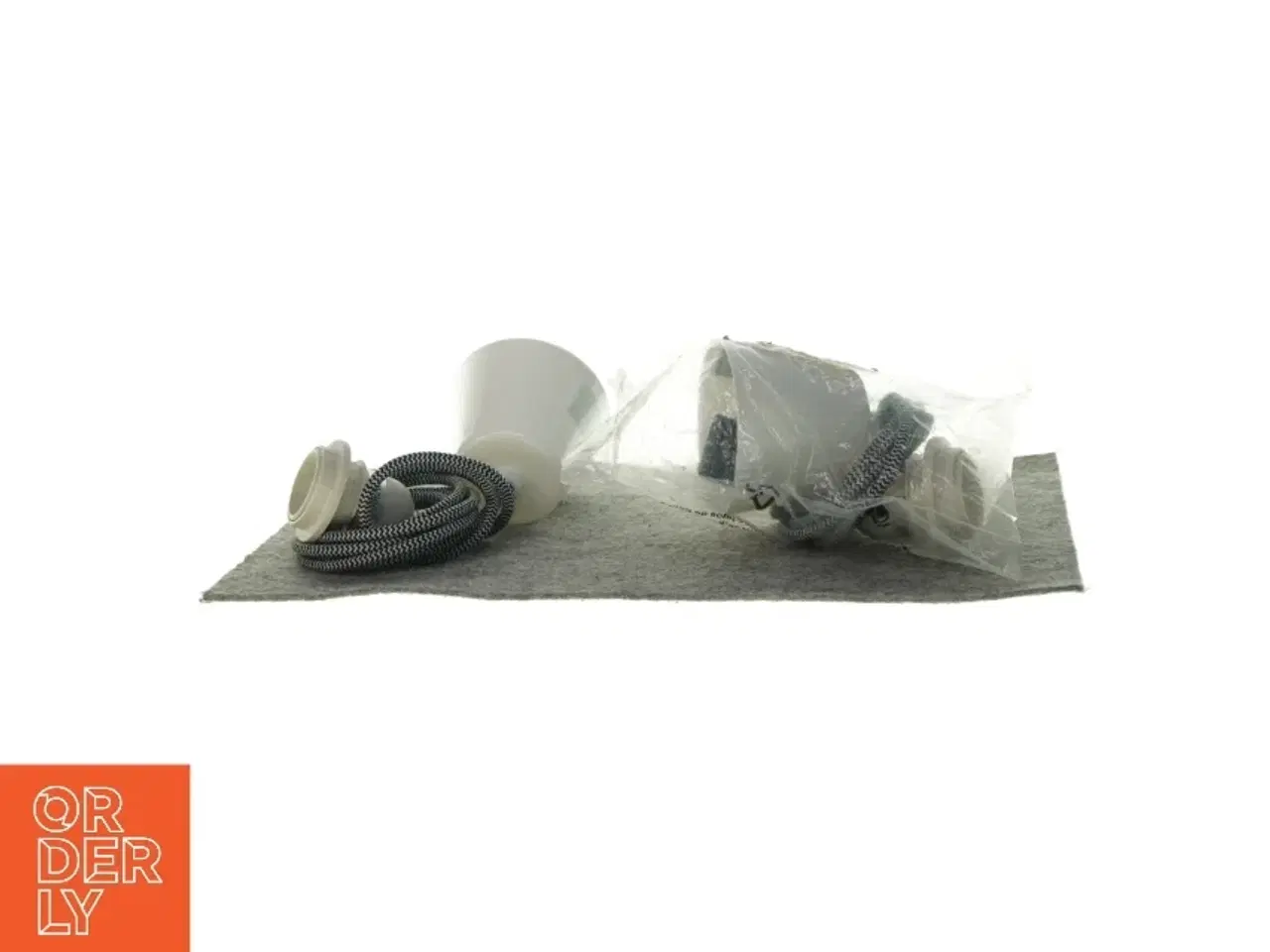 Billede 4 - Lamper 2 stk. (str. 8, 5 X 10cm)