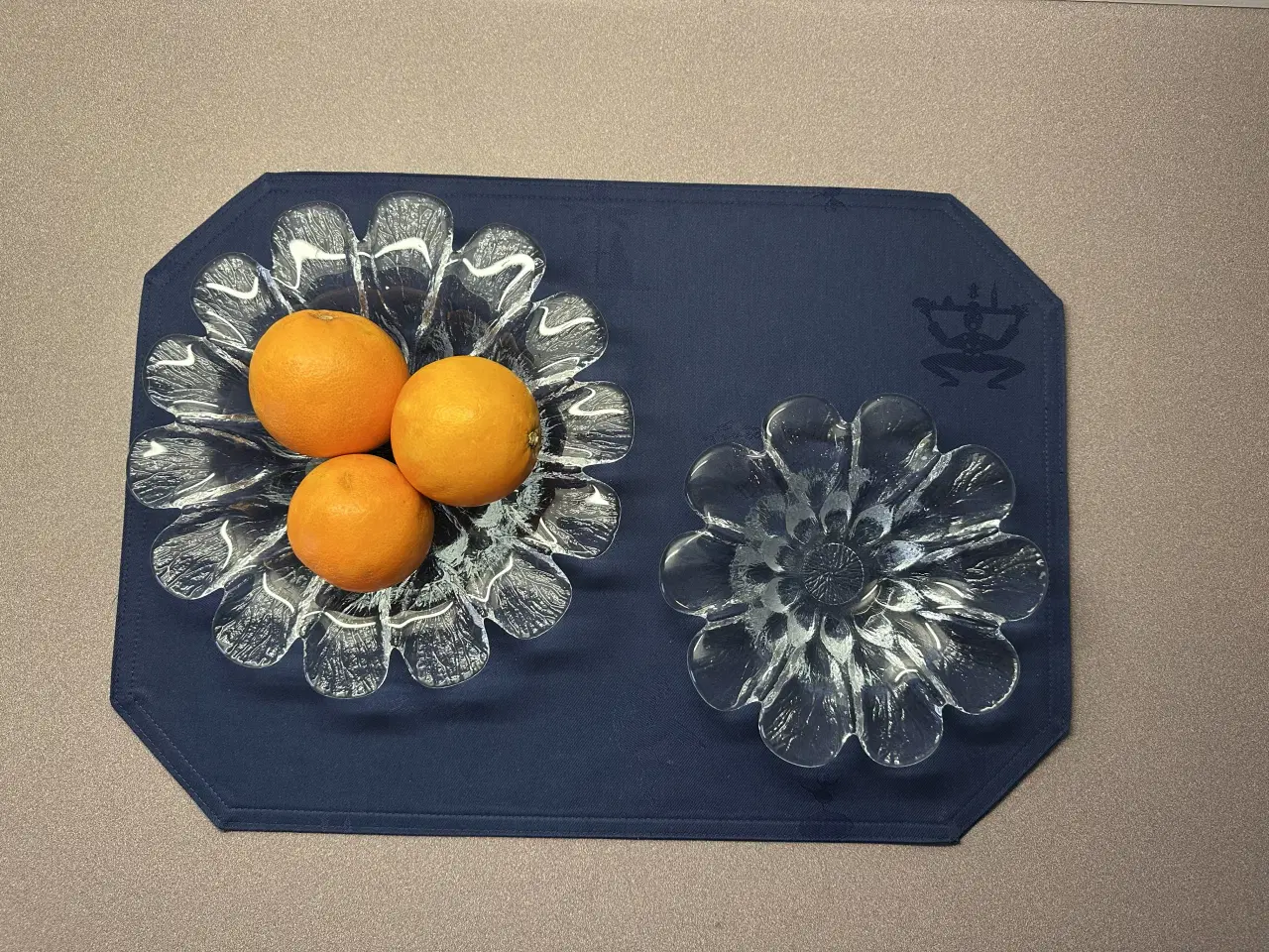 Billede 2 - Holmegaard ”Multi serie” med solsikke kant