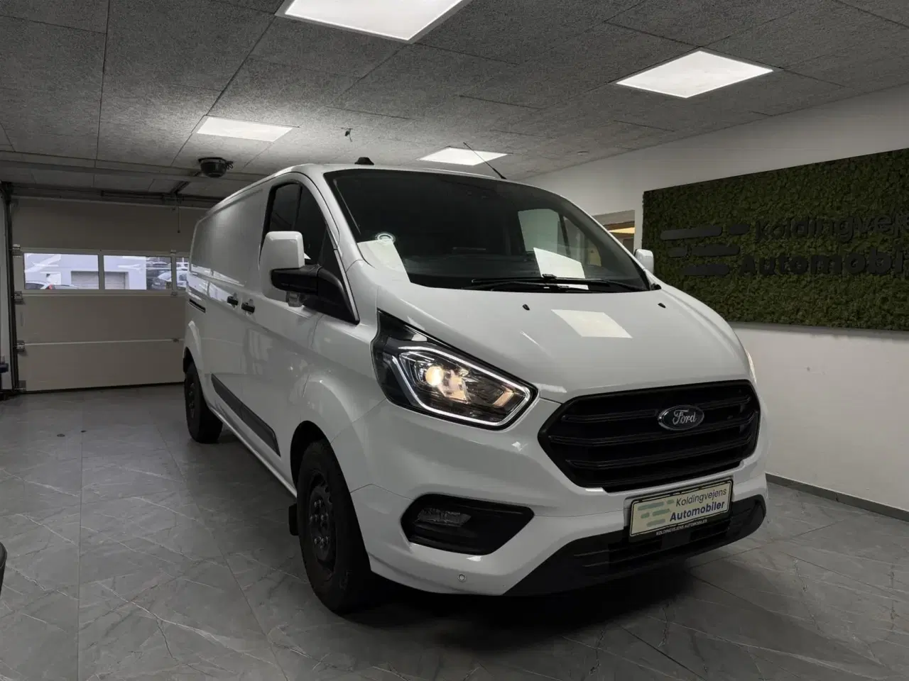 Billede 1 - Ford Transit Custom 300 L2H1 2,0 TDCi Trend 130HK Van 6g Aut.