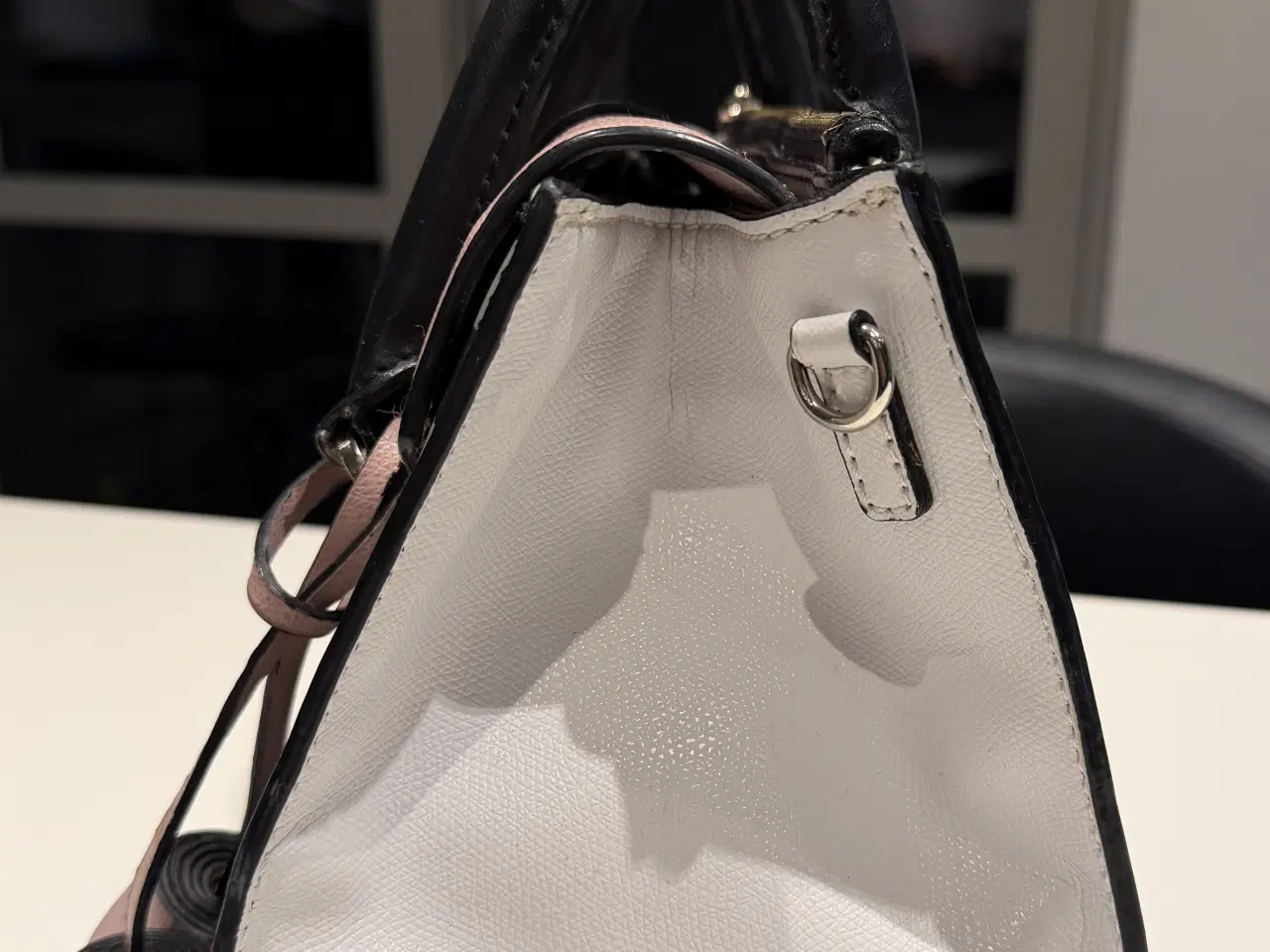 Billede 2 - Elegant Guess håndtaske med matchende pung/clutch