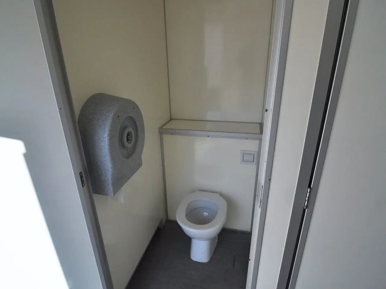 Billede 9 - Type 730: Herre-dame toiletvogn