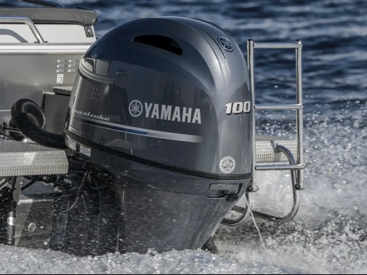 Billede 4 - Yamaha 100 HK - Fjernbetjent, Elektronisk start, Powertrim