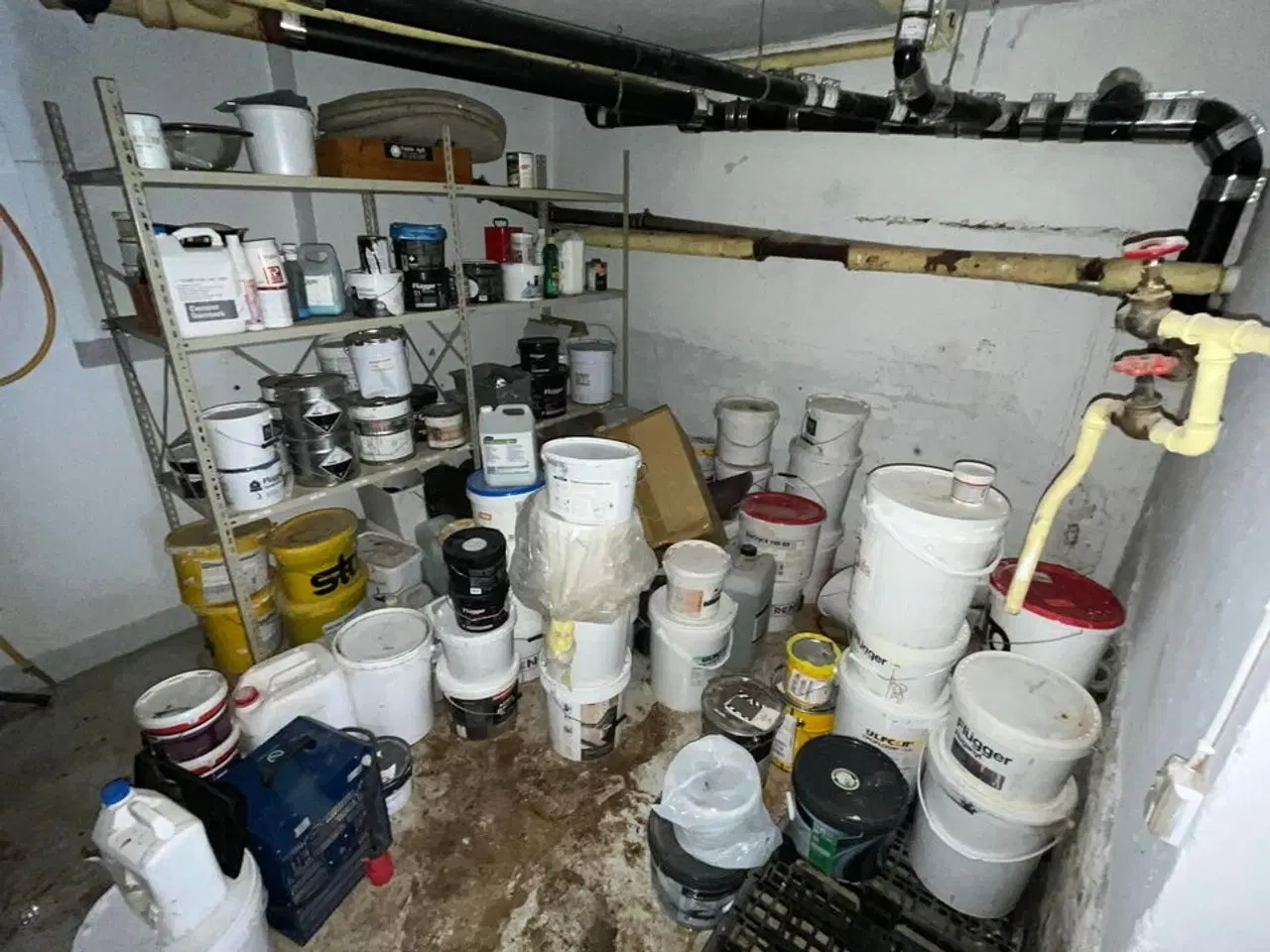 Billede 1 - Tøm rummet for det på billederne