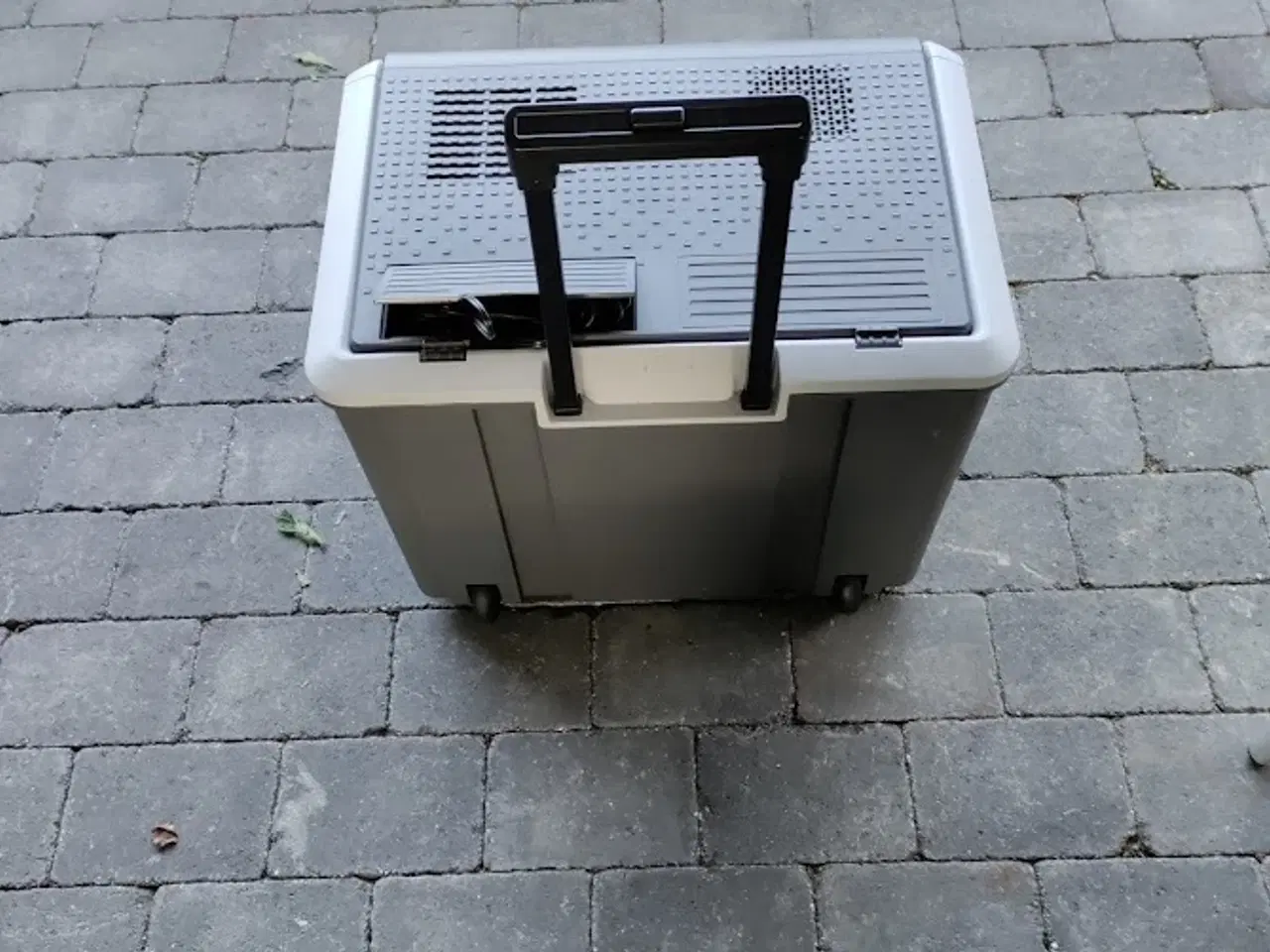 Billede 2 - Køleboks 40L sælges