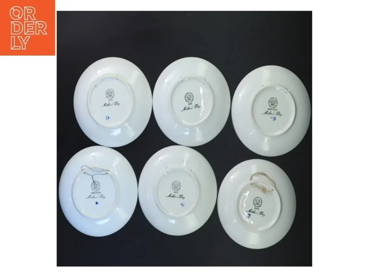 Billede 3 - Mors Dags platter fra Royal Copenhagen (Ø 15 cm)