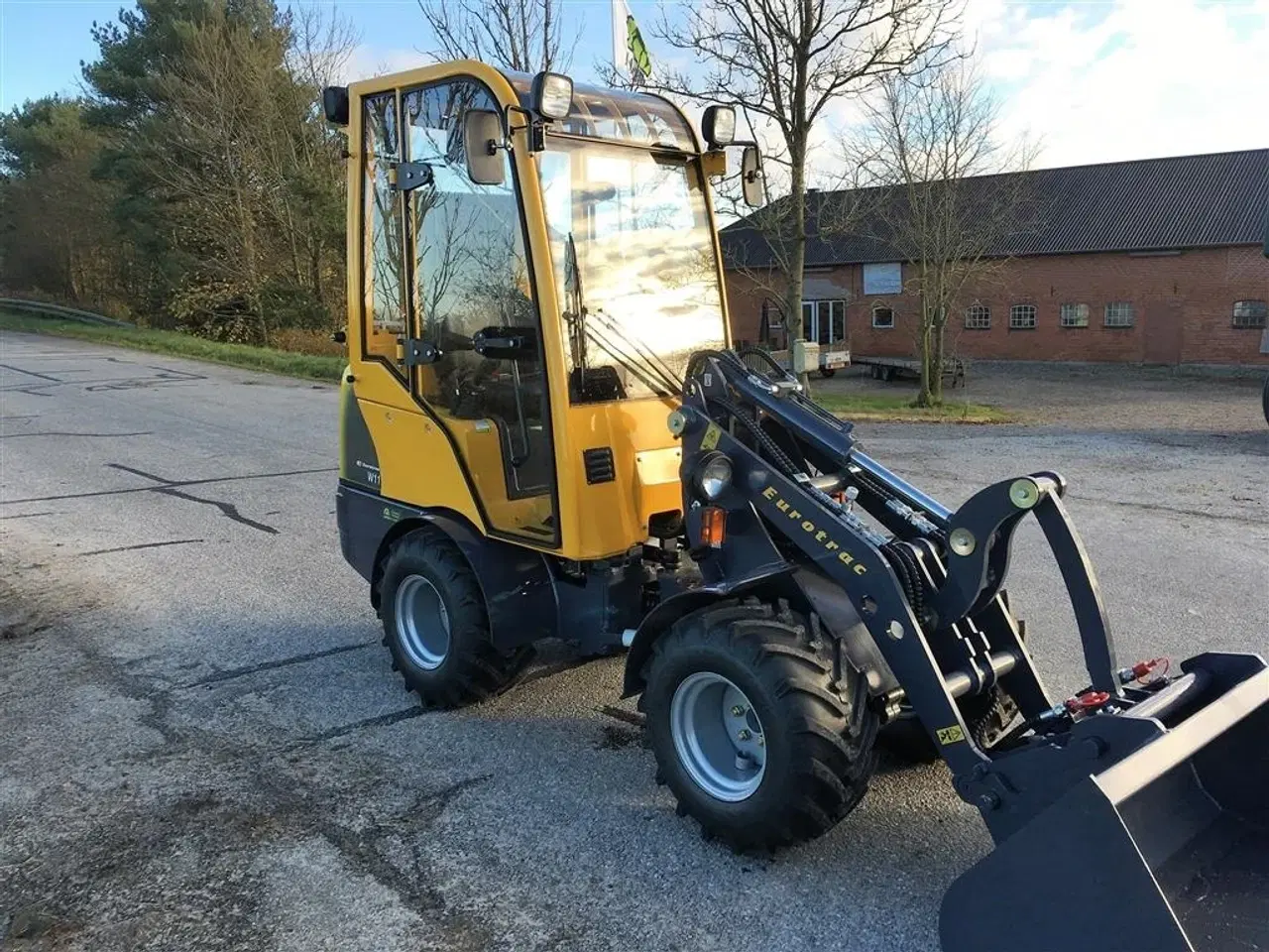 Billede 6 - Eurotrac W11 Lav tårn og førerhus